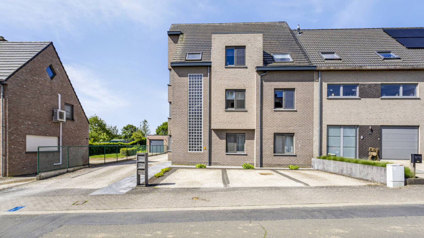 Bd7Cde5Ae20E43B883A52Ad0B9C44Cfd