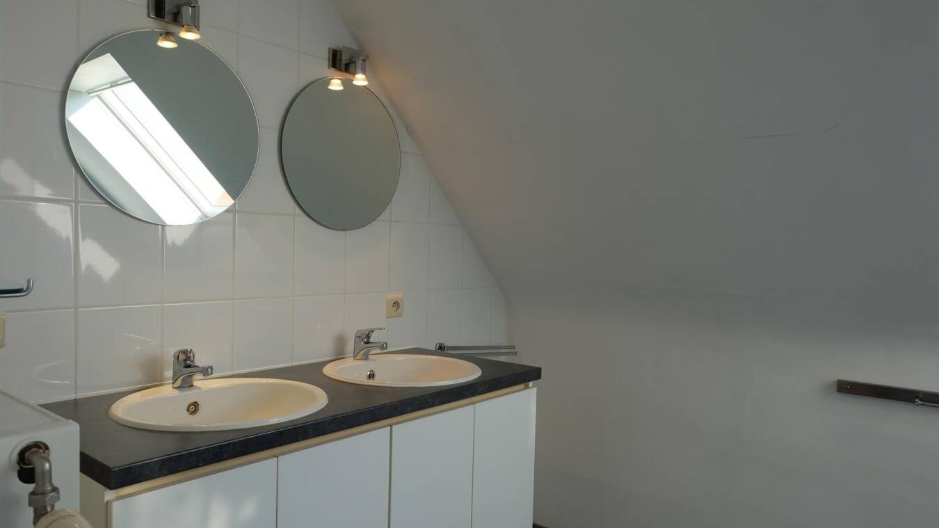 0E38128Eeaaf4375A7Fec8Bed9F11Bbe