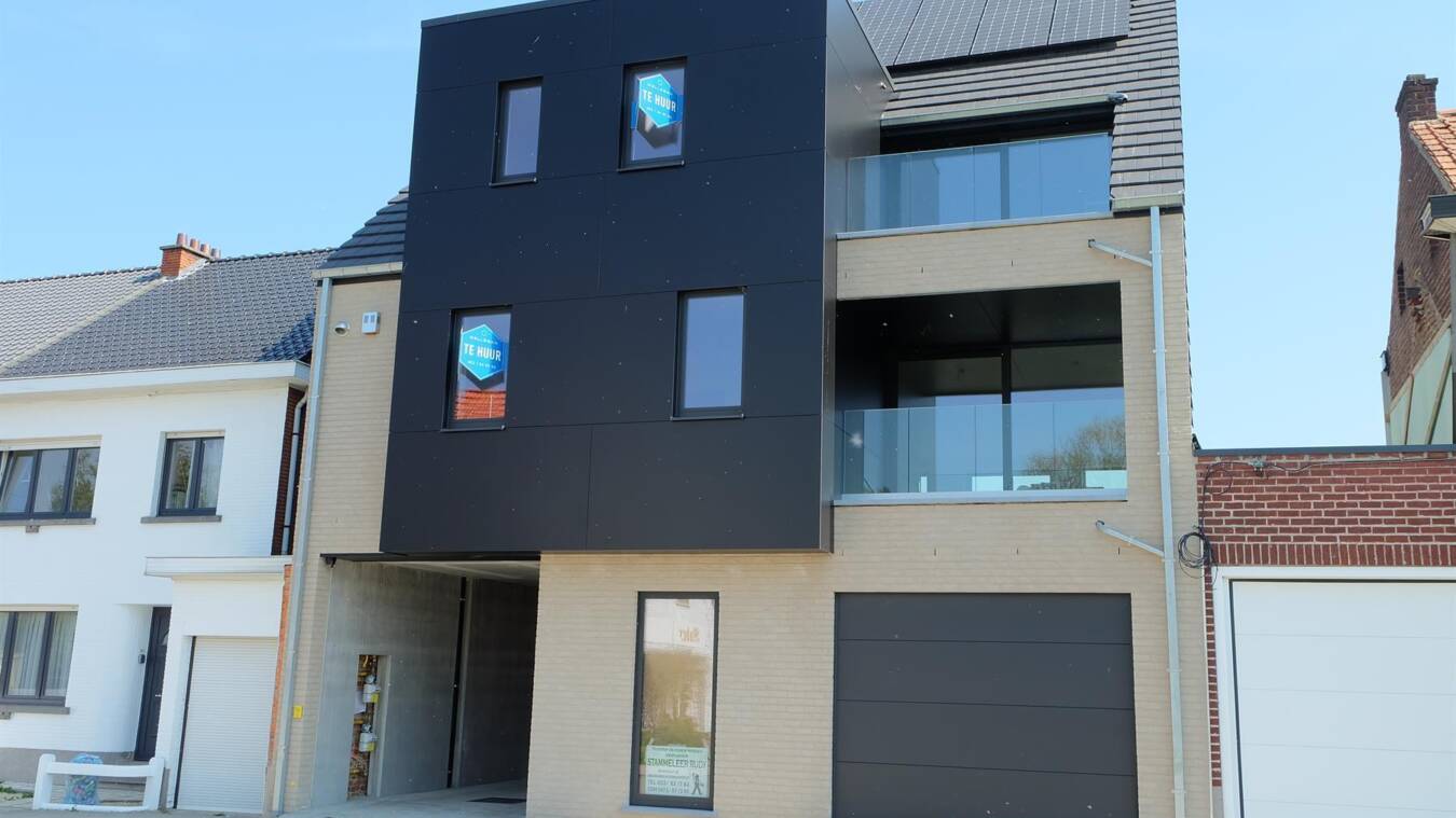 2D7B840C3477440Ba48Cab3Aedbb3Ba2