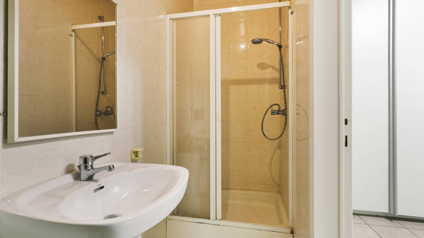 46901114B7Fe46698196Ed3Ee12E2212