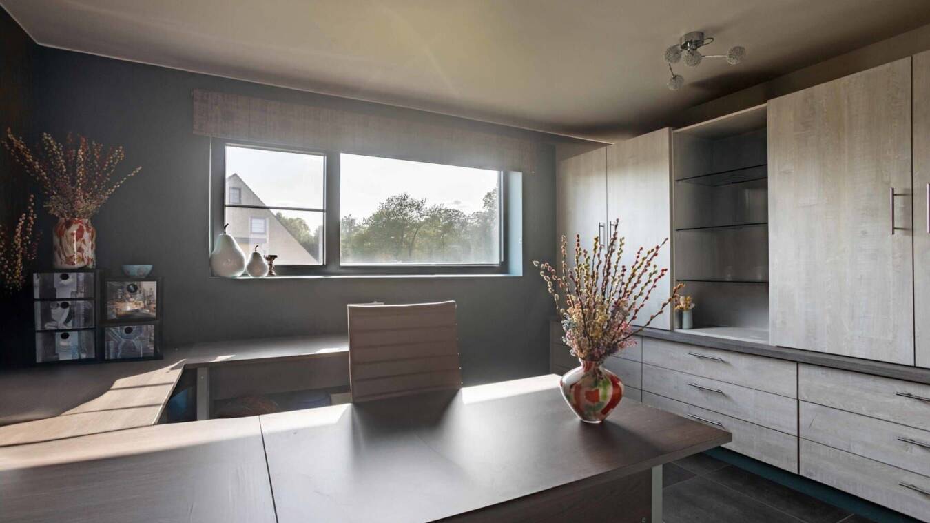 35472A904D0049Eb8464F15781B34277