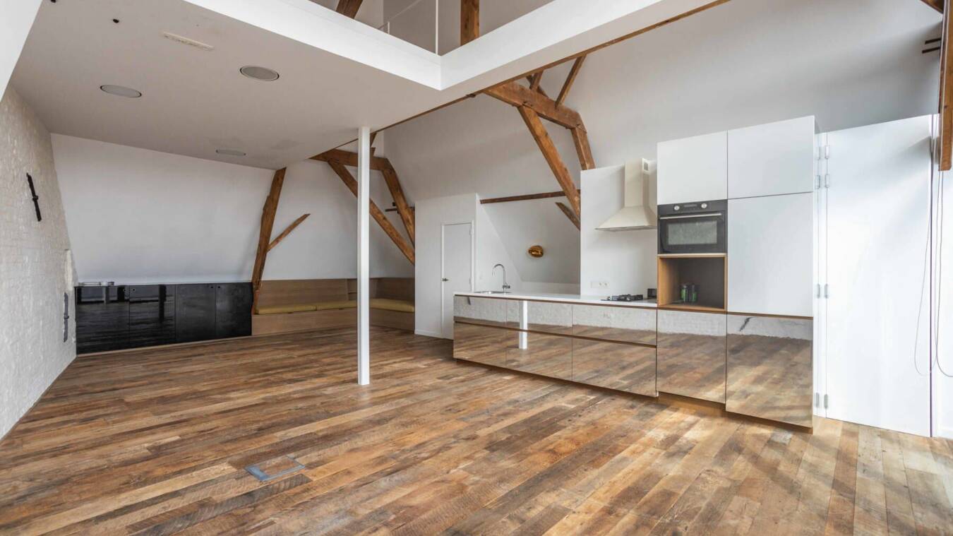 B36Bc50A17F247D5A1Aabd04D02C11C6