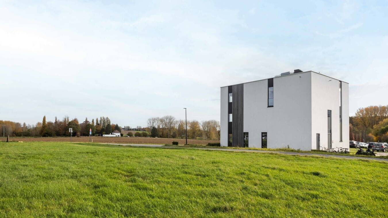 F15Ce4Bbd4Db4Ca380E47574Fe0100Db