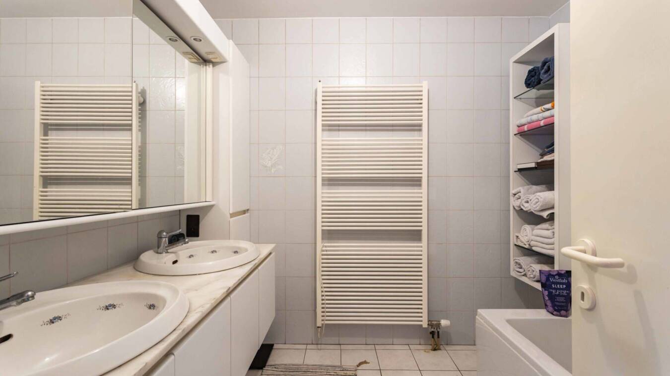 Bdf4B19E0Aff415B955Df9D6F940Aaf7